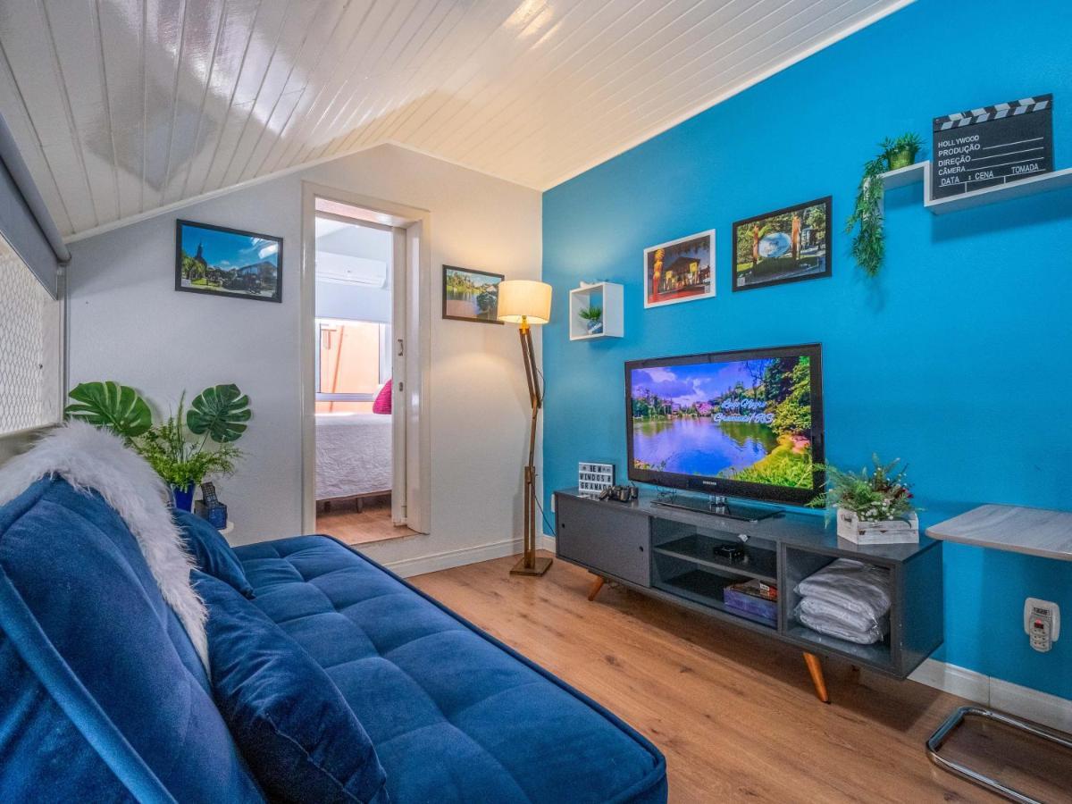 Ótima LOCALIZAÇÃO LAGONegro 500m - com LAREIRA - 02 Quartos para FAMILIA em CONDOMINIO em meio a natureza com GARAGEM e portaria 24h - PETFRIENDLY Gramado Exterior foto